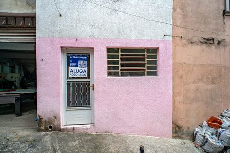 Fachada de casa para alugar com 1 quarto, 20m² em Jardim das Vertentes, São Paulo