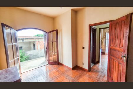 Casa à venda com 1805m², 2 quartos e 1 vagaQuarto 2 Segundo andar 