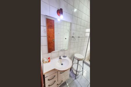 Casa à venda com 1805m², 2 quartos e 1 vagaBanheiro Social 