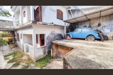 Casa à venda com 1805m², 2 quartos e 1 vagaFrente da casa com garagem 