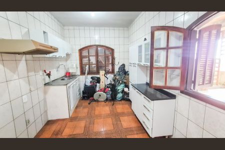 Casa à venda com 1805m², 2 quartos e 1 vagaCozinha 