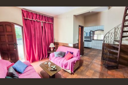 Sala de casa à venda com 2 quartos, 1805m² em Vigário Geral, Rio de Janeiro