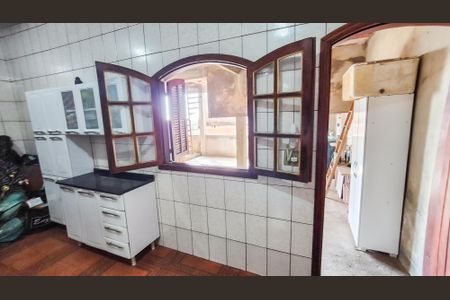 Casa à venda com 1805m², 2 quartos e 1 vagaCozinha 