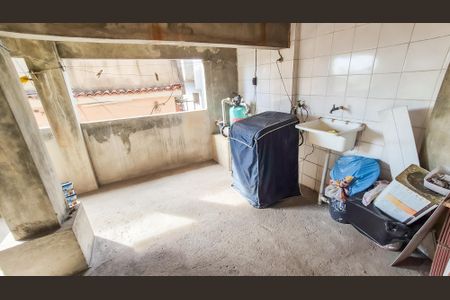 Casa à venda com 1805m², 2 quartos e 1 vagaÁrea de Serviço