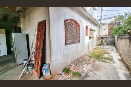 Casa à venda com 1805m², 2 quartos e 1 vagaLateral da casa