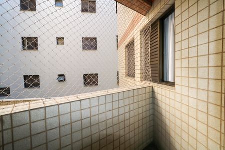 Apartamento à venda com 78m², 2 quartos e 1 vagaVaranda