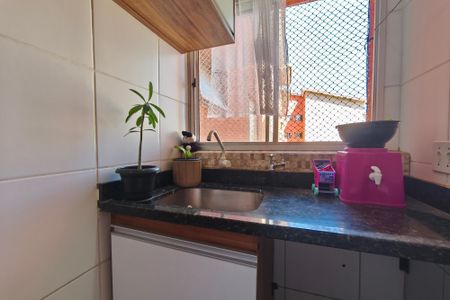 Apartamento para alugar com 70m², 3 quartos e 1 vagaÁrea de Serviço