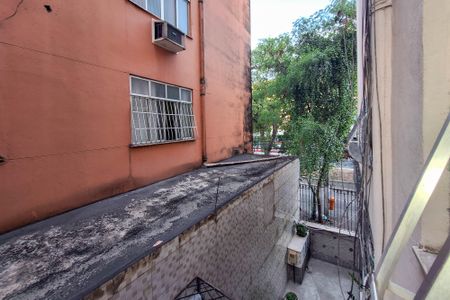 Apartamento à venda com 60m², 2 quartos e sem vagaSala