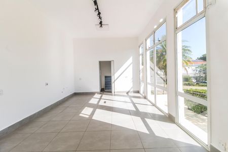 Casa de condomínio para alugar com 260m², 3 quartos e 2 vagas Casa de condomínio para alugar com 260m², 3 quartos e 2 vagasSalão