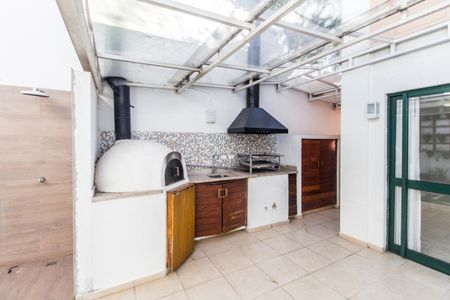 Casa de condomínio para alugar com 260m², 3 quartos e 2 vagas Casa de condomínio para alugar com 260m², 3 quartos e 2 vagasÁrea gourmet
