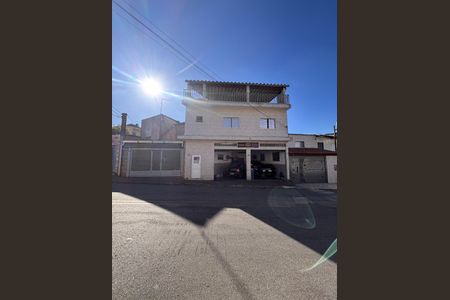 Casa para alugar com 72m², 2 quartos e sem vagaFachada