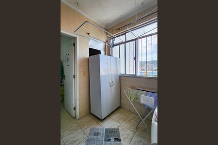 Apartamento à venda com 83m², 2 quartos e 1 vagaÁrea de Serviço 