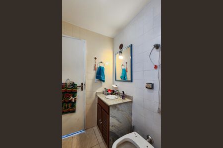 Apartamento à venda com 83m², 2 quartos e 1 vagaBanheiro da Suíte 
