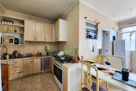 Apartamento à venda com 83m², 2 quartos e 1 vagaCozinha 