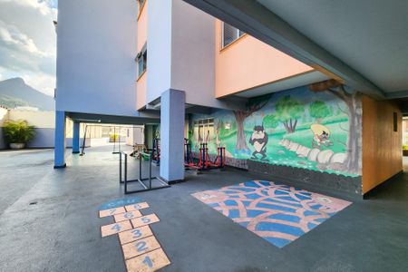 Apartamento à venda com 83m², 2 quartos e 1 vagaÁrea Comum 