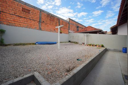 Casa para alugar com 200m², 2 quartos e 2 vagasÁrea externa