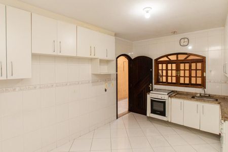 Casa à venda com 140m², 3 quartos e 2 vagas Casa à venda com 140m², 3 quartos e 2 vagasCozinha