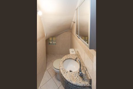 Casa à venda com 140m², 3 quartos e 2 vagas Casa à venda com 140m², 3 quartos e 2 vagasSala - Lavabo