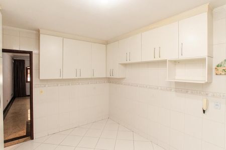Casa à venda com 140m², 3 quartos e 2 vagas Casa à venda com 140m², 3 quartos e 2 vagasCozinha