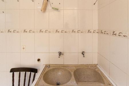 Casa à venda com 140m², 3 quartos e 2 vagas Casa à venda com 140m², 3 quartos e 2 vagasÁrea de Serviço