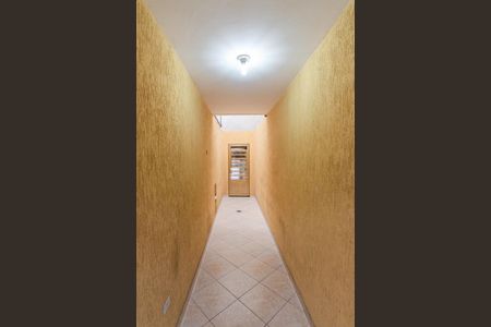 Casa à venda com 140m², 3 quartos e 2 vagas Casa à venda com 140m², 3 quartos e 2 vagasCorredor