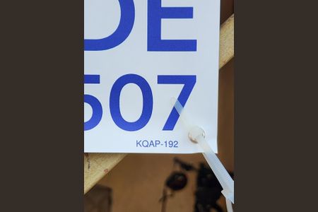 Casa à venda com 140m², 3 quartos e 2 vagas Casa à venda com 140m², 3 quartos e 2 vagasPlaca