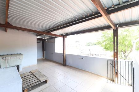 Casa para alugar com 80m², 2 quartos e sem vaga