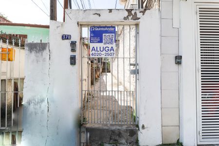 Casa para alugar com 80m², 2 quartos e sem vaga