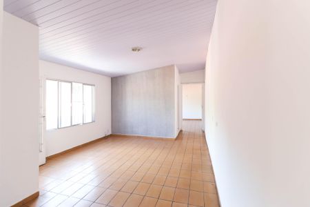 Casa para alugar com 80m², 2 quartos e sem vaga