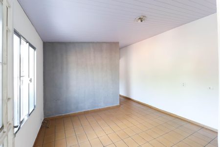 Casa para alugar com 80m², 2 quartos e sem vaga