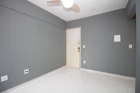 Apartamento para alugar com 34m², 1 quarto e sem vagaSala