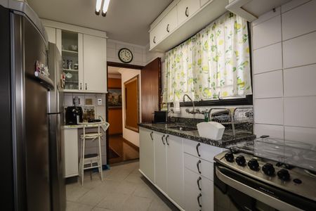 Apartamento para alugar com 106m², 3 quartos e 2 vagasCozinha