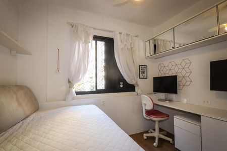Apartamento para alugar com 106m², 3 quartos e 2 vagasQuarto 2