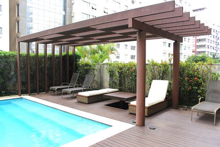 Studio à venda com 52m², 1 quarto e 1 vagaPiscina