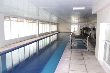 Studio à venda com 52m², 1 quarto e 1 vagaPiscina Coberta