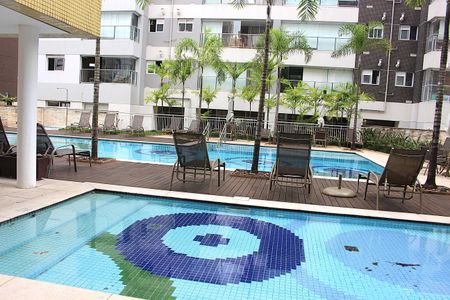 Studio à venda com 52m², 1 quarto e 1 vagaPiscina