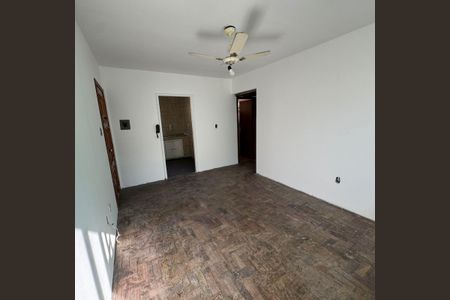 Sala de casa de condomínio para alugar com 2 quartos, 60m² em Mont’Serrat, Porto Alegre