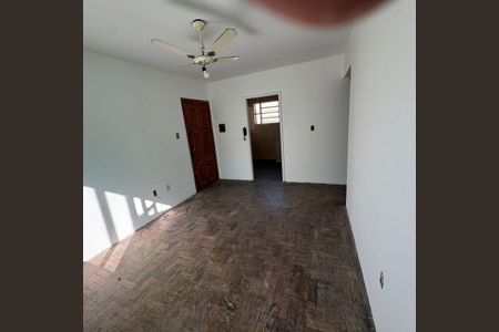 Sala de casa de condomínio para alugar com 2 quartos, 60m² em Mont’Serrat, Porto Alegre