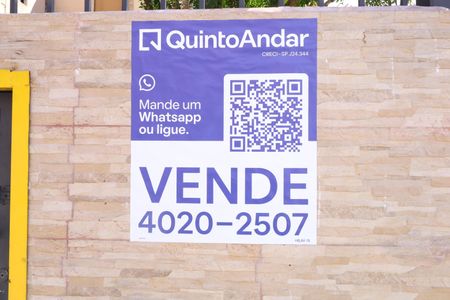 Apartamento à venda com 56m², 3 quartos e 1 vagaPlaca instalada no muro do condomínio - Código da placa: HBJM-76