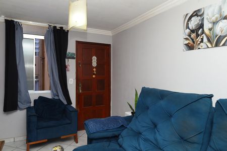 Sala de apartamento à venda com 3 quartos, 56m² em Itaquera, São Paulo