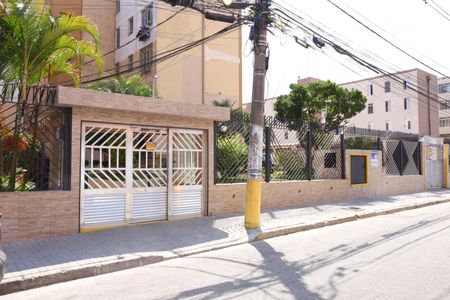 Apartamento à venda com 56m², 3 quartos e 1 vagaPlaca instalada no muro do condomínio - Código da placa: HBJM-76