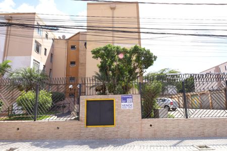 Apartamento à venda com 56m², 3 quartos e 1 vagaPlaca instalada no muro do condomínio - Código da placa: HBJM-76