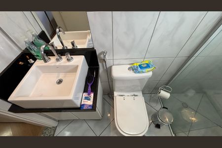 Apartamento à venda com 92m², 3 quartos e 2 vagasBanheiro da Suíte