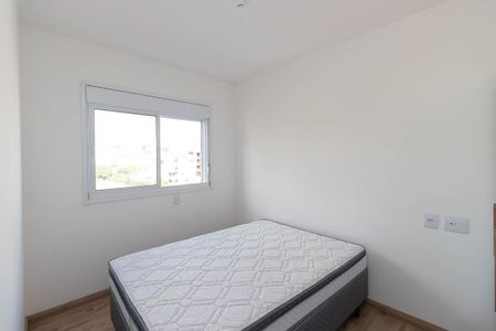Quarto 1 de apartamento para alugar com 2 quartos, 42m² em Vila Mazzei, São Paulo
