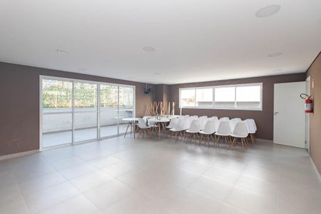 Apartamento para alugar com 42m², 2 quartos e sem vagaÁrea comum - Salão de festas