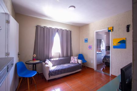 Sala de apartamento para alugar com 2 quartos, 58m² em Trindade, São Gonçalo