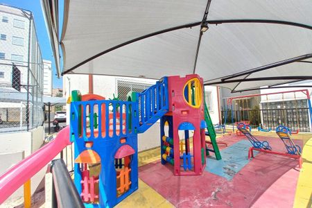 Apartamento à venda com 42m², 2 quartos e 1 vagaÁrea comum - Playground