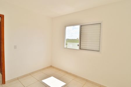 Quarto 1 de apartamento para alugar com 2 quartos, 50m² em Shopping Park, Uberlândia