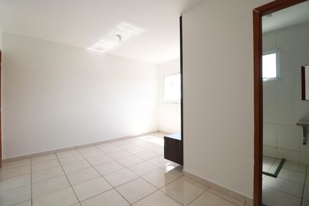 Sala de apartamento para alugar com 2 quartos, 50m² em Shopping Park, Uberlândia