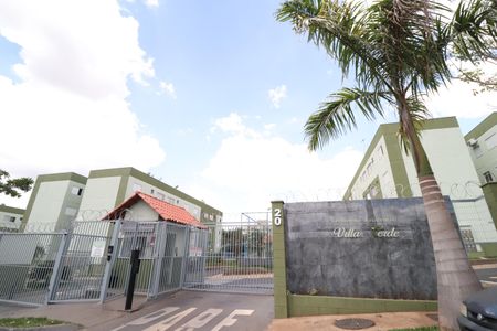 Apartamento para alugar com 50m², 2 quartos e 1 vagaFachada e portaria